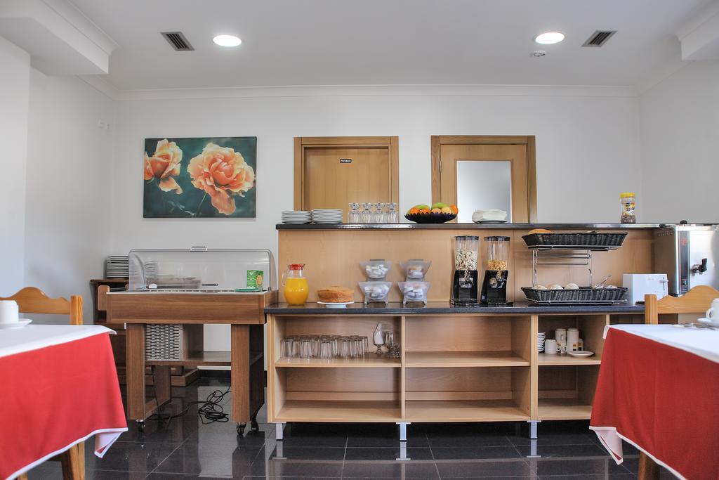 Hotel Solar Da Charneca Leiria Luaran gambar